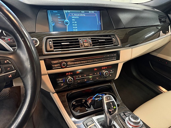BMW 550i 16 of 24