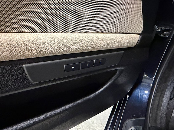 BMW 550i 24 of 24