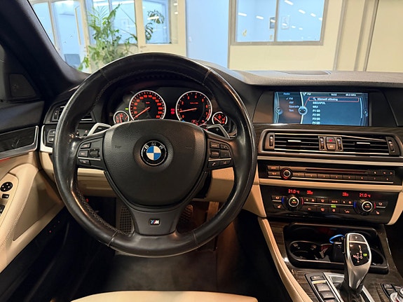 BMW 550i 11 of 24