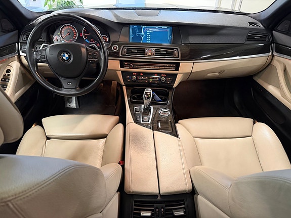 BMW 550i 9 of 24
