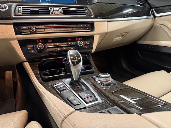 BMW 550i 12 of 24