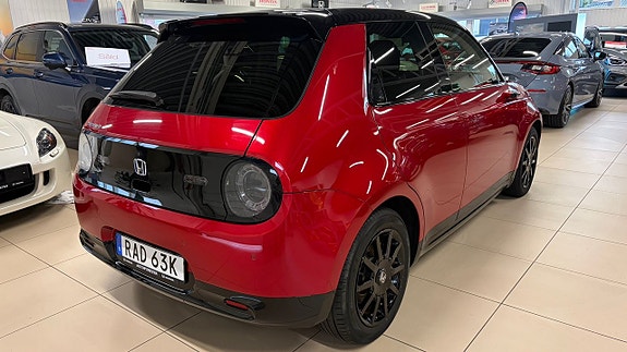 Honda e 3 of 19