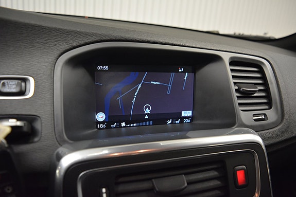 Volvo V60 13 of 18