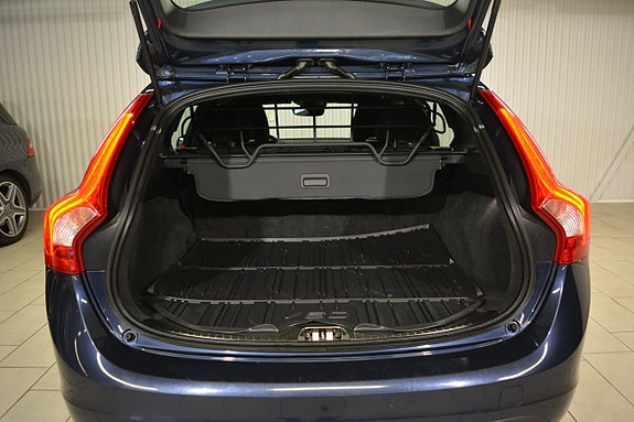 Volvo V60 6 of 18