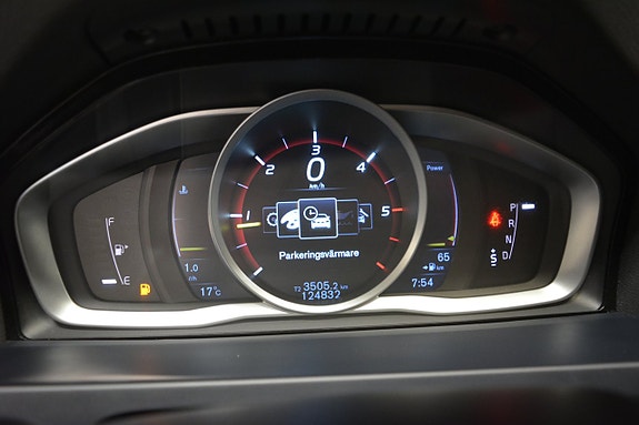 Volvo V60 11 of 18