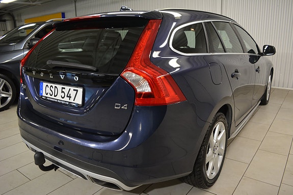 Volvo V60 7 of 18