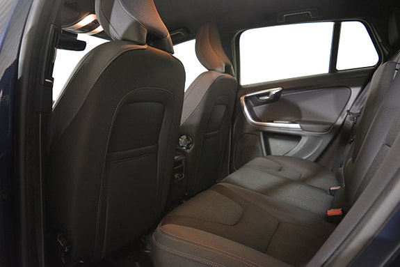 Volvo V60 14 of 18