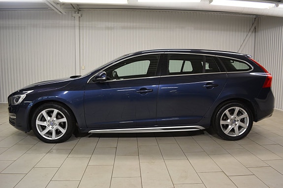 Volvo V60 3 of 18