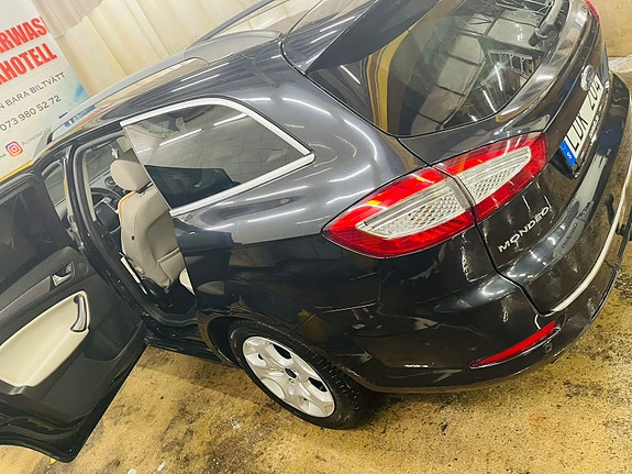 Ford Mondeo 3 of 4