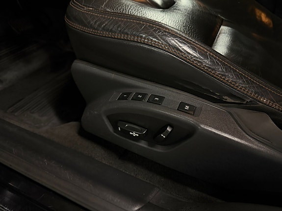 Volvo XC60 12 of 16