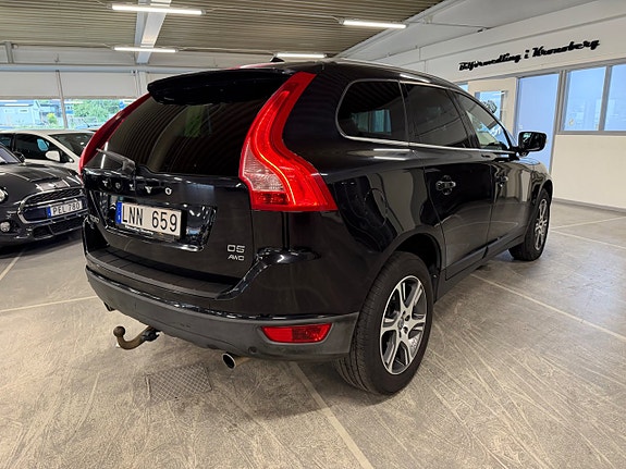 Volvo XC60 3 of 16