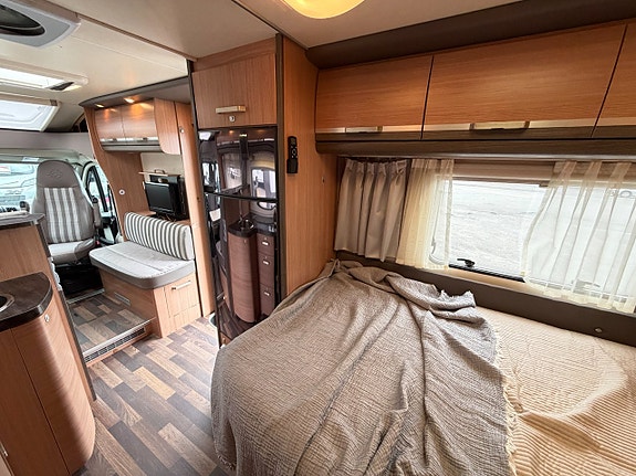 Knaus Sky TI 650 MF - Franskbädd - Alde - Hög lastvikt -Solcell-Cykelställ- 15 of 17