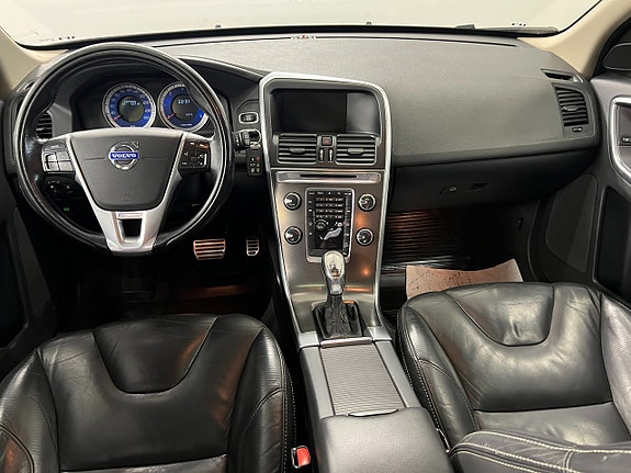 Volvo XC60 7 of 12