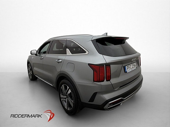 Kia Sorento 5 of 30