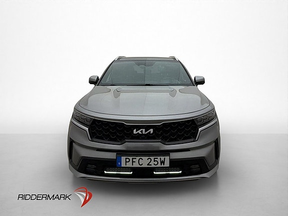 Kia Sorento 2 of 30