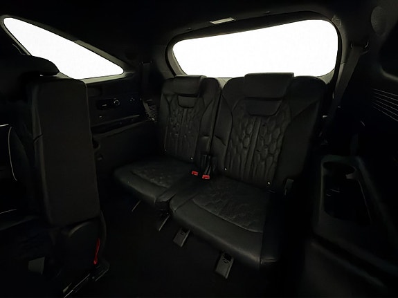 Kia Sorento 11 of 30