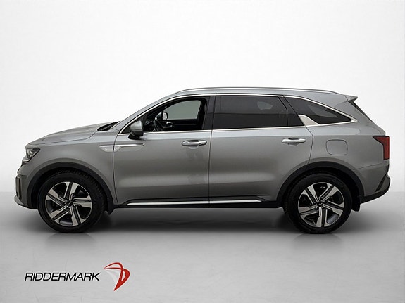 Kia Sorento 4 of 30