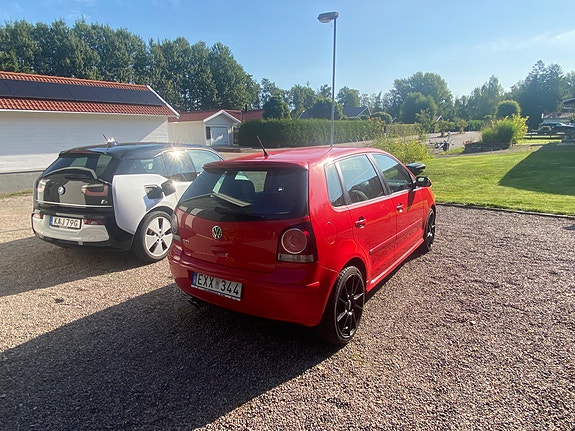 Volkswagen Polo 2 of 4