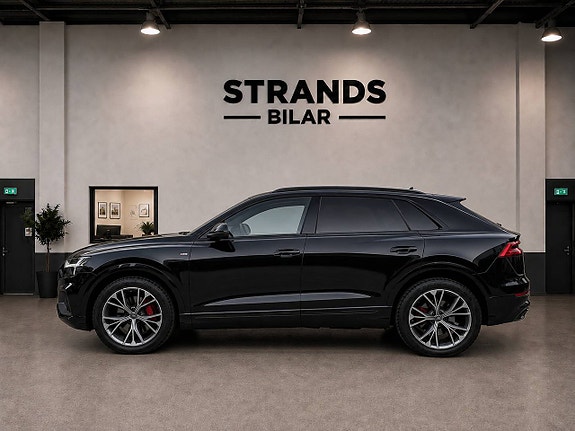 Audi Q8 2 of 25