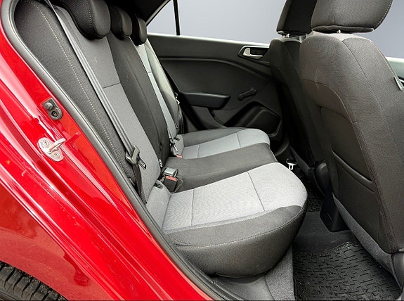 Hyundai i20 11 of 13