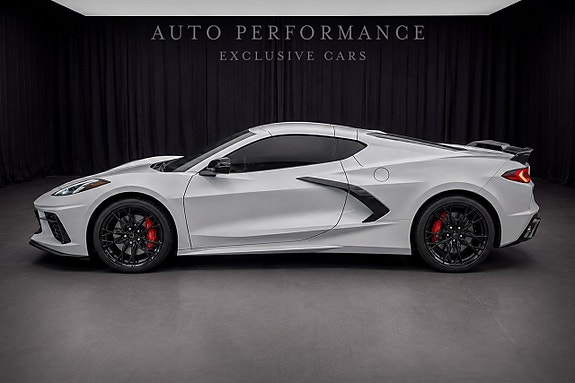 Chevrolet Corvette 3 of 11