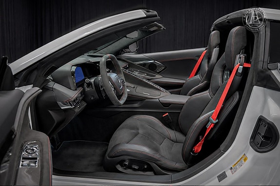 Chevrolet Corvette 7 of 11