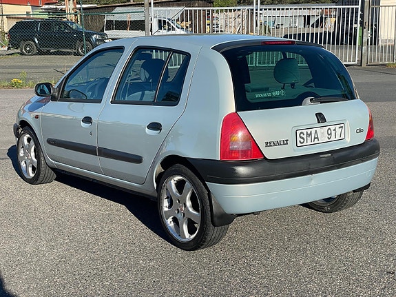 Renault Clio 4 of 9