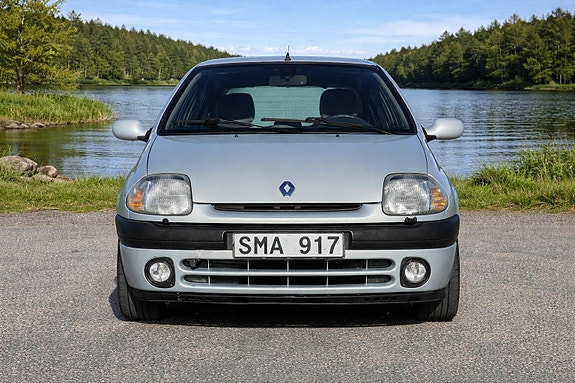 Renault Clio 3 of 9