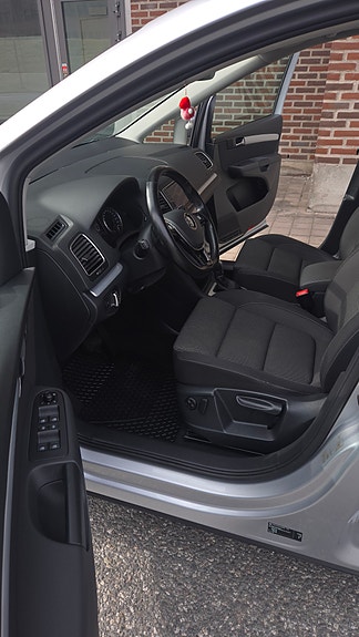 Volkswagen Sharan 5 of 9