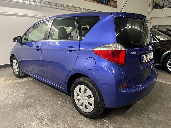 Toyota Verso-S 5 of 17