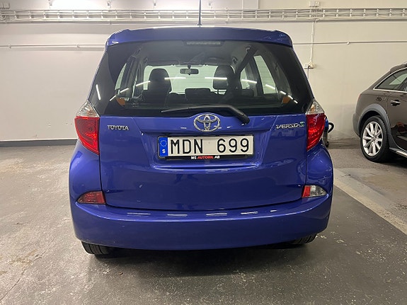 Toyota Verso-S 4 of 17