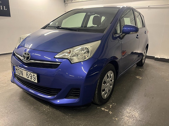 Toyota Verso-S 3 of 17