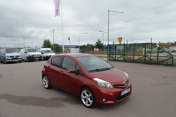 Toyota Yaris 9 of 20