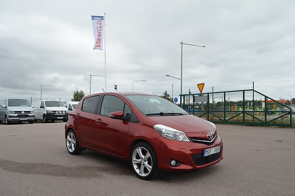 Toyota Yaris 10 of 20
