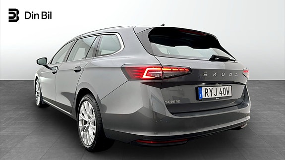 Skoda Superb 3 of 21