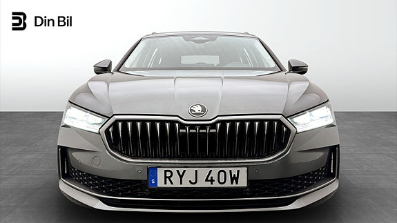Skoda Superb 4 of 21