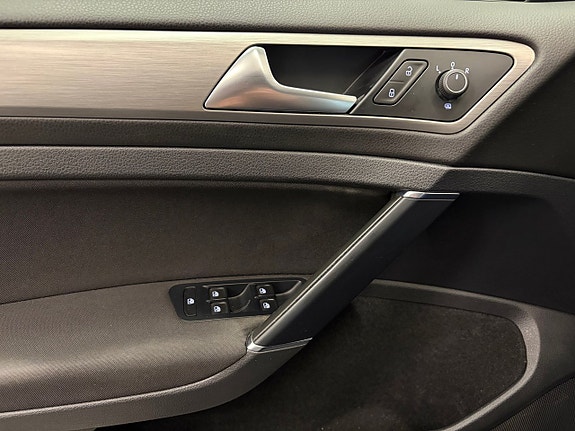 Volkswagen Golf I 19 of 22