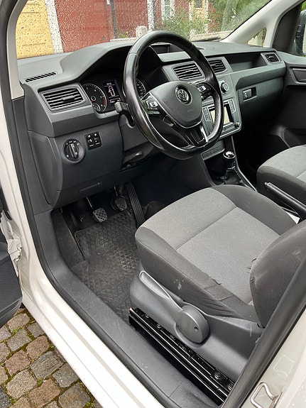 Volkswagen Caddy 4 of 8