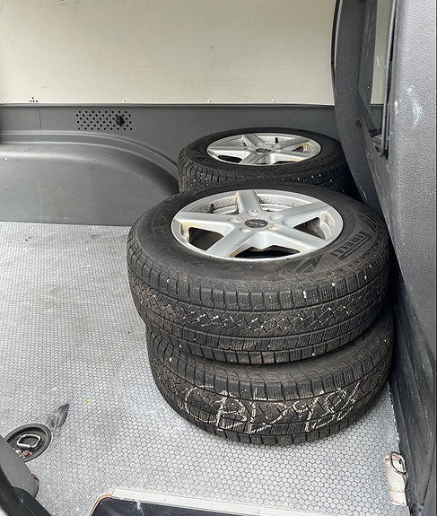 Volkswagen Caddy 7 of 8