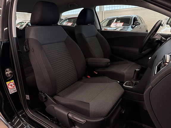 Volkswagen Polo 13 of 17