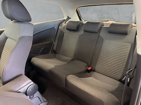 Volkswagen Polo 11 of 17