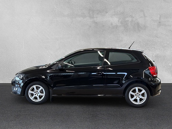 Volkswagen Polo 2 of 17