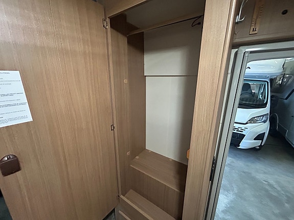 Sun Living Lido S 42 DF / Solcell / 3500kg / B-kort 17 of 20