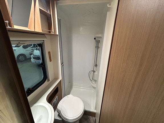 Sun Living Lido S 42 DF / Solcell / 3500kg / B-kort 14 of 20