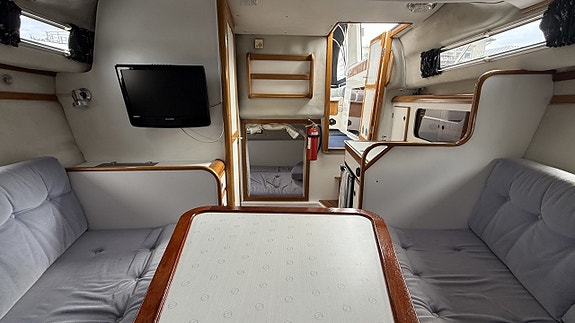 Nimbus 28 DC med 200hk Volvo Penta diesel -91 12 of 16