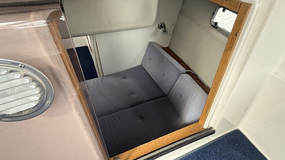 Nimbus 28 DC med 200hk Volvo Penta diesel -91 14 of 16