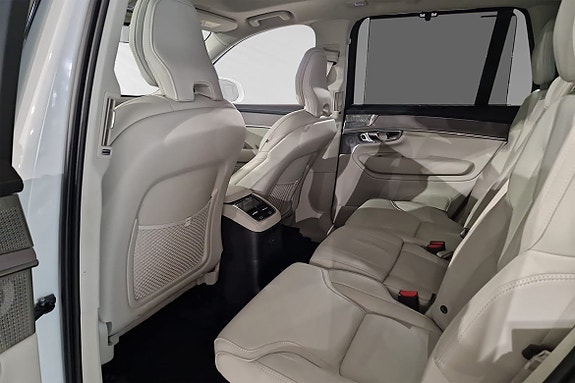Volvo XC90 8 of 20