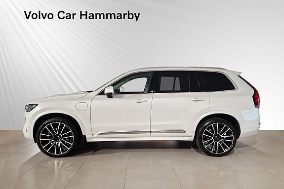 Volvo XC90 3 of 20
