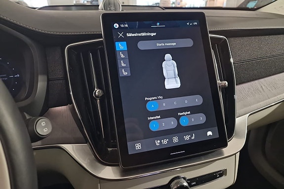Volvo XC90 20 of 20