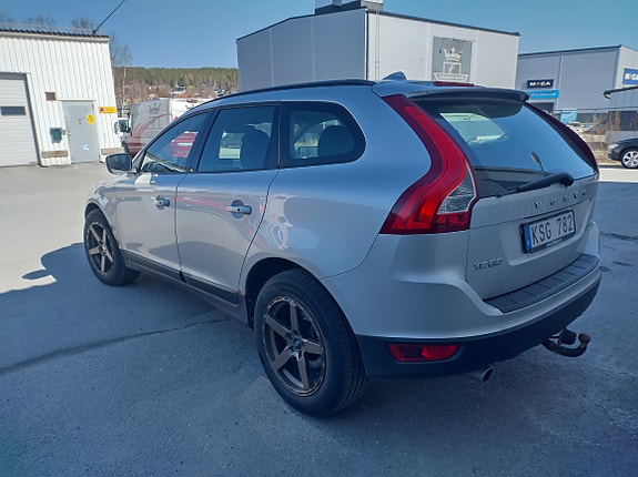 Volvo XC60 4 of 7